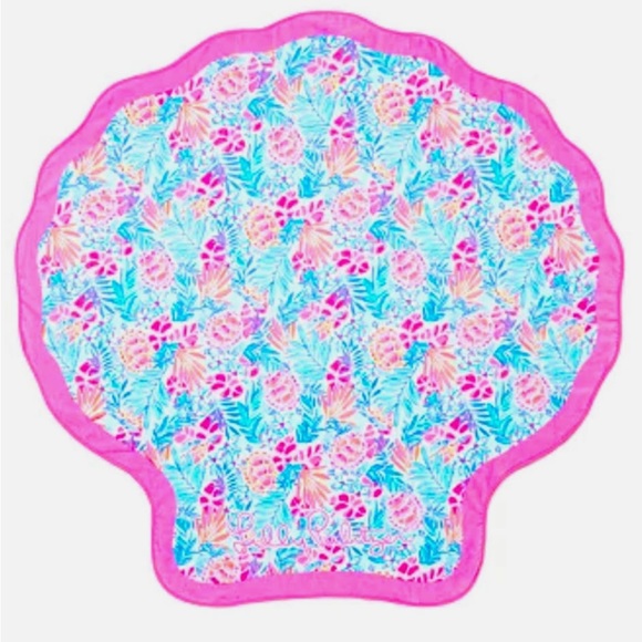 Lilly Pulitzer Critter Beach Towel NWT - Picture 2 of 3